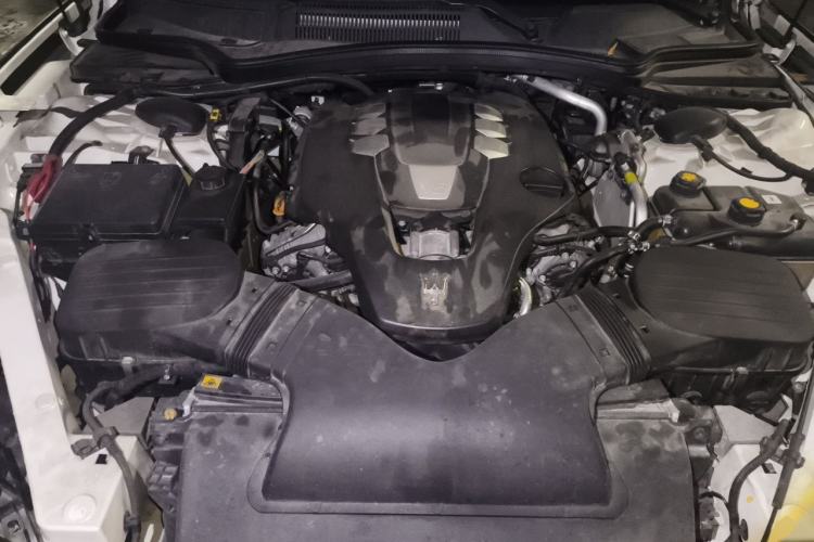 Used Maserati President 2013 3.0T Standard Model Engine Bay