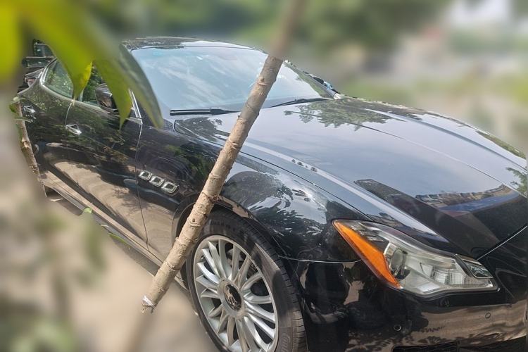 Used Maserati President 2013 3.0T Standard Model Front Right 45 Deg
