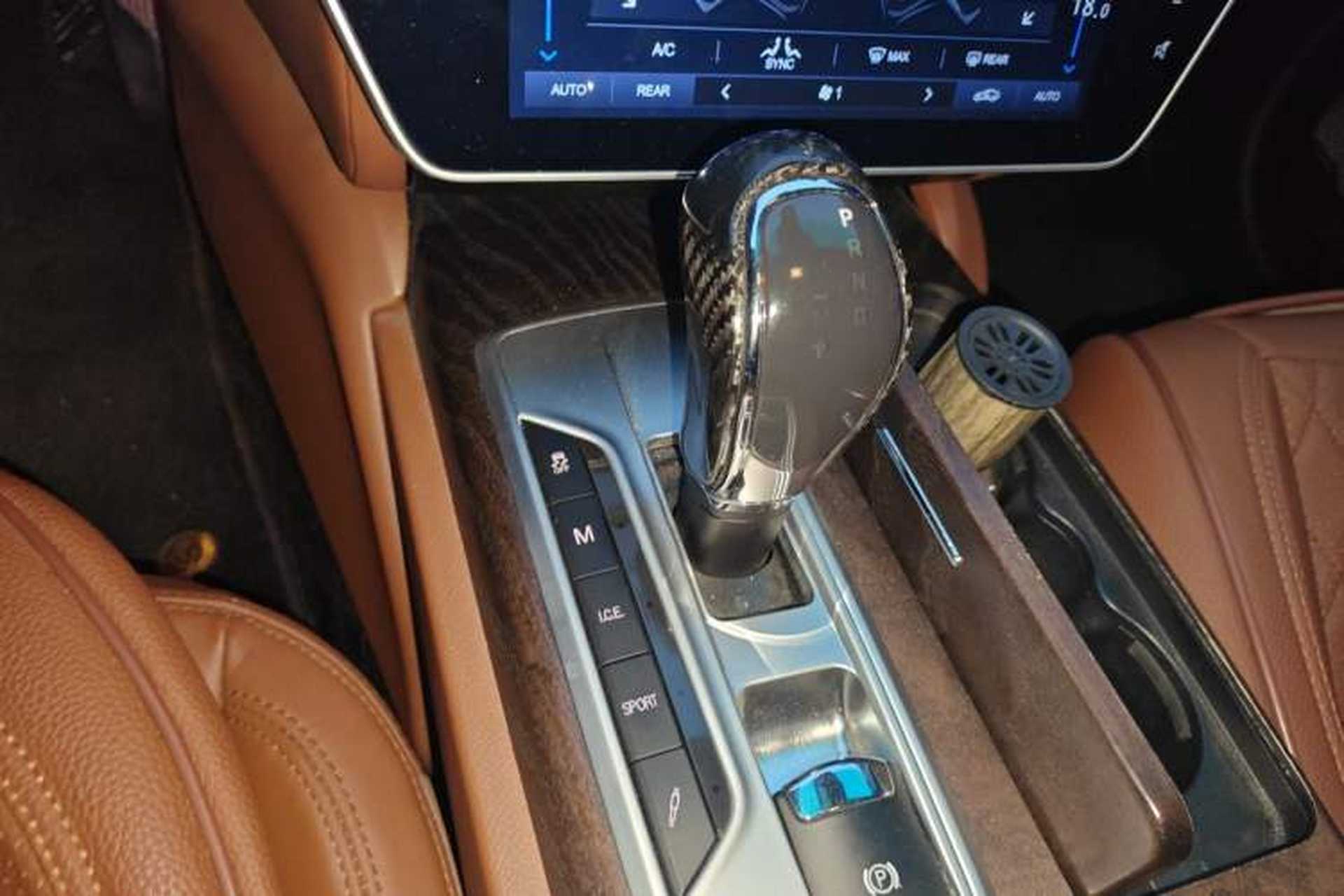 Used Maserati President 2013 3.0T Standard Model Gear Lever