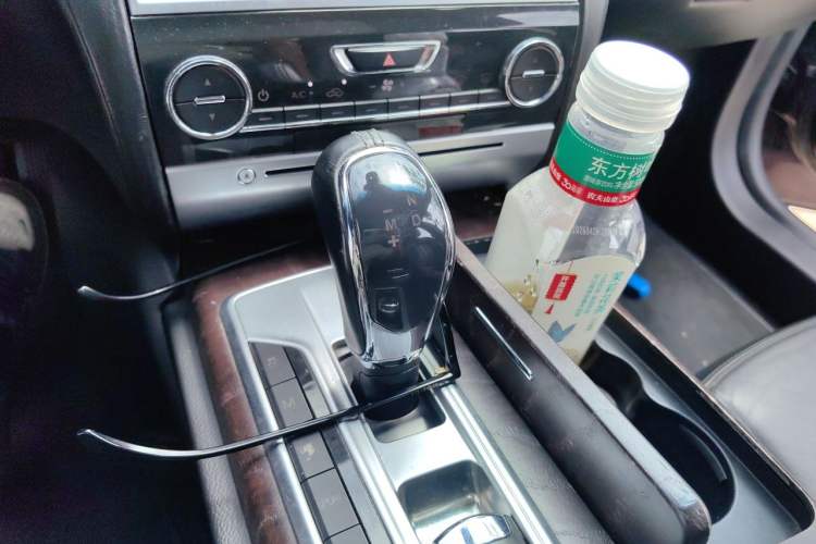 Used Maserati President 2013 3.0T Standard Model Gear Lever