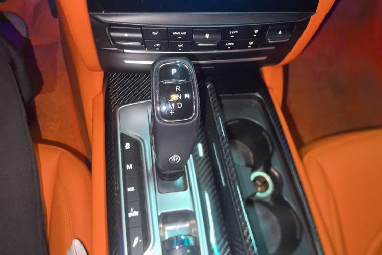 Used Maserati President 2013 3.8T Standard Model Gear Lever