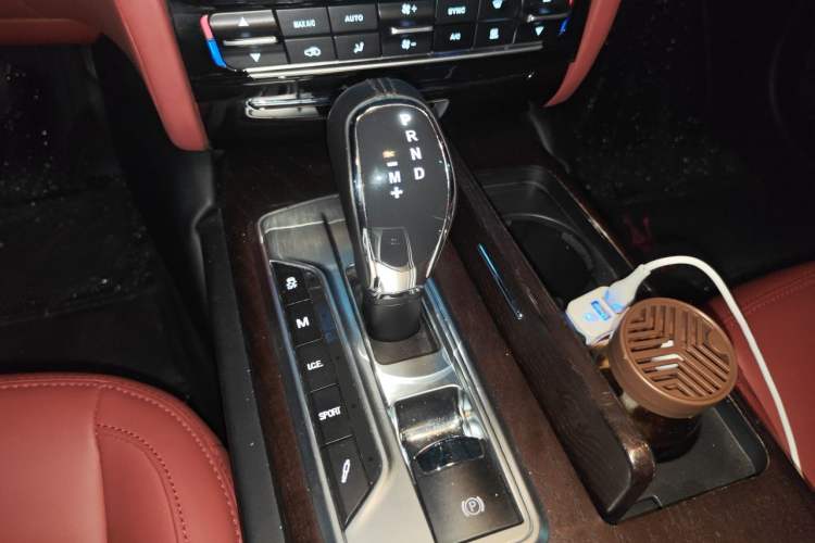 Used Maserati President 2013 3.0T Standard Model Gear Lever