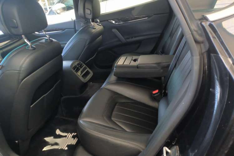 Used Maserati President 2013 3.0T Standard Model Interior 1