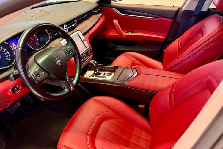 Used Maserati President 2013 3.0T Standard Model Interior 10