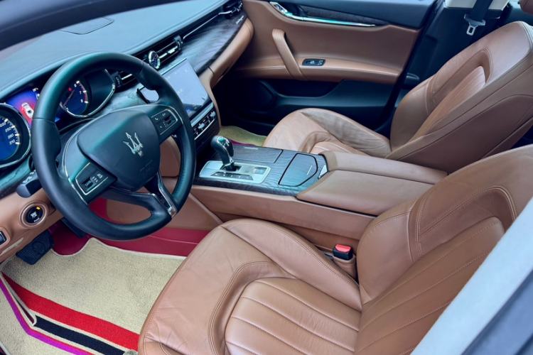 Used Maserati President 2013 3.0T Standard Model Interior 2
