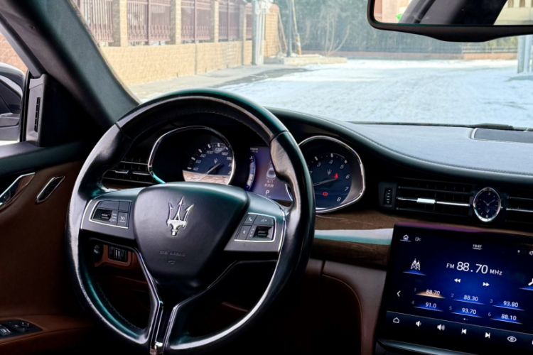 Used Maserati President 2013 3.0T Standard Model Interior 4