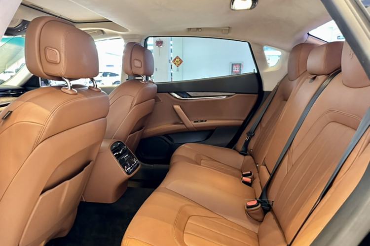Used Maserati President 2013 3.0T Standard Model Interior 6
