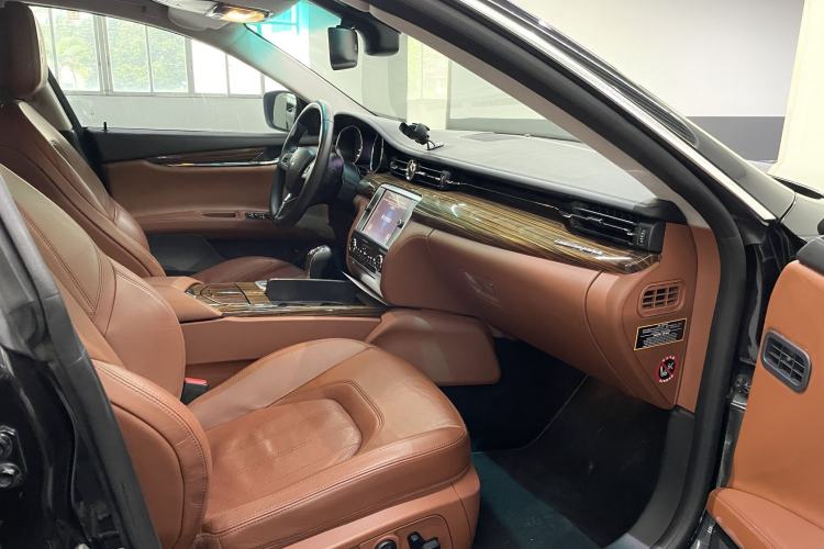 Used Maserati President 2013 3.0T Standard Model Interior 6