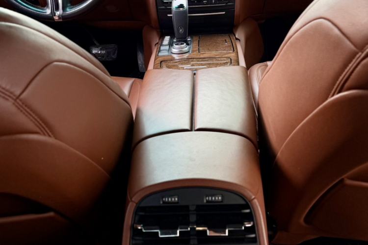 Used Maserati President 2013 3.0T Standard Model Interior 8