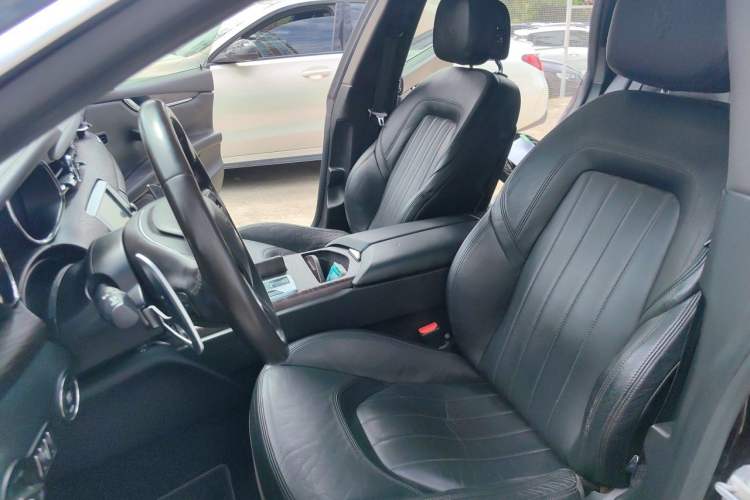 Used Maserati President 2013 3.0T Standard Model Left Front Seat
