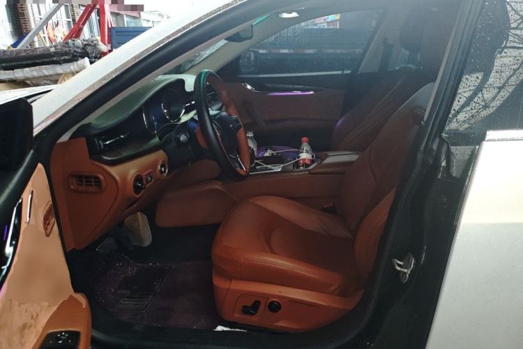Used Maserati President 2013 3.0T Standard Model Left Front Seat