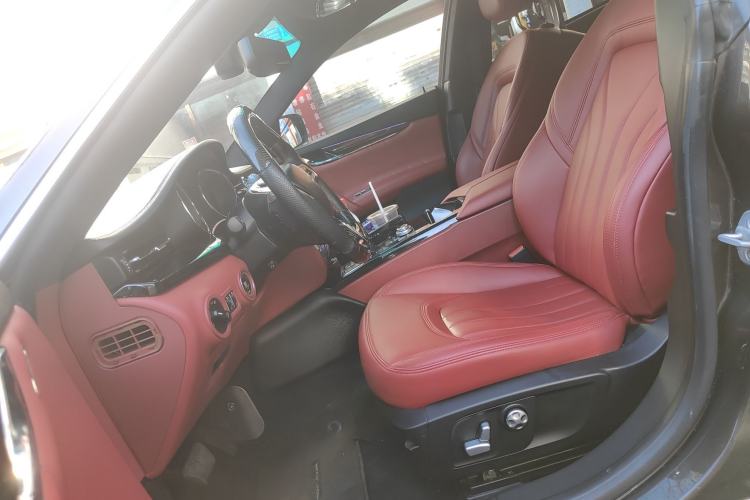 Used Maserati President 2013 3.0T Standard Model Left Front Seat