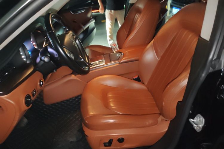 Used Maserati President 2013 3.0T Standard Model Left Front Seat