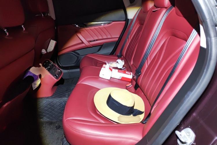 Used Maserati President 2013 3.0T Standard Model Left Rear Seat