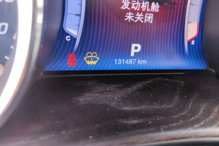 Used Maserati President 2013 3.0T Standard Model Odometer Close Up
