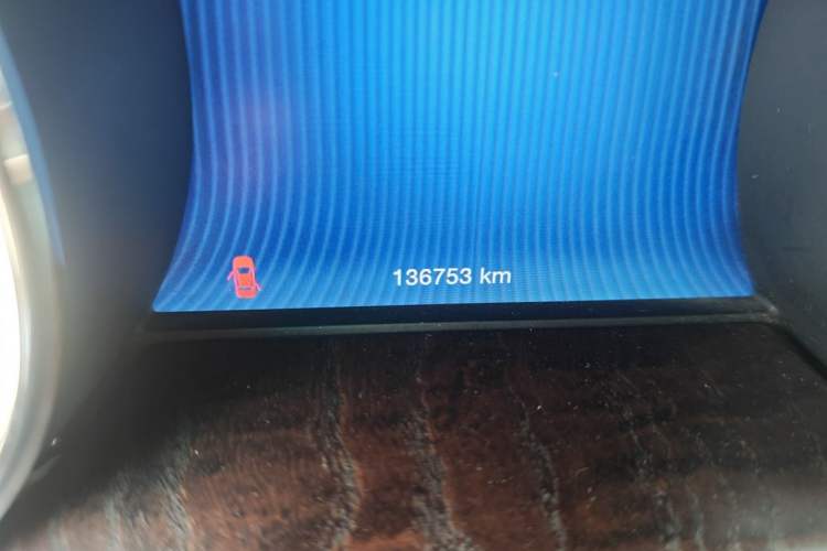 Used Maserati President 2013 3.0T Standard Model Odometer Close Up