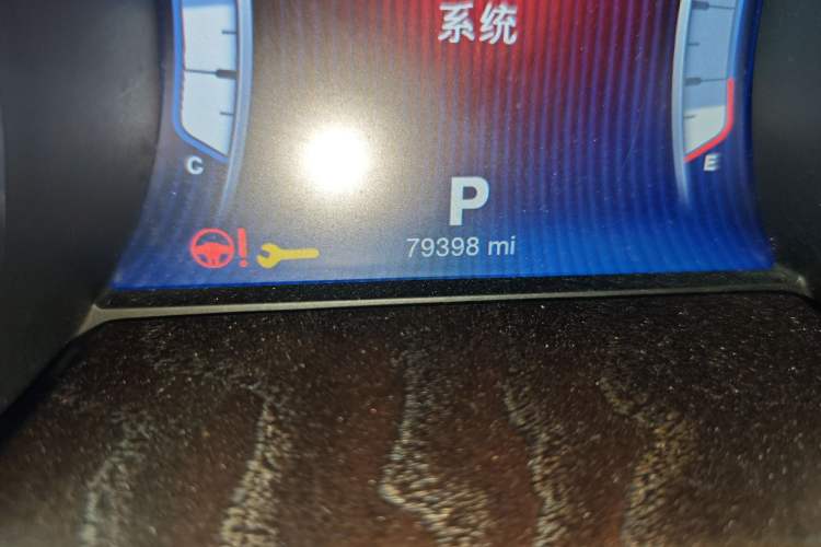 Used Maserati President 2013 3.0T Standard Model Odometer Close Up