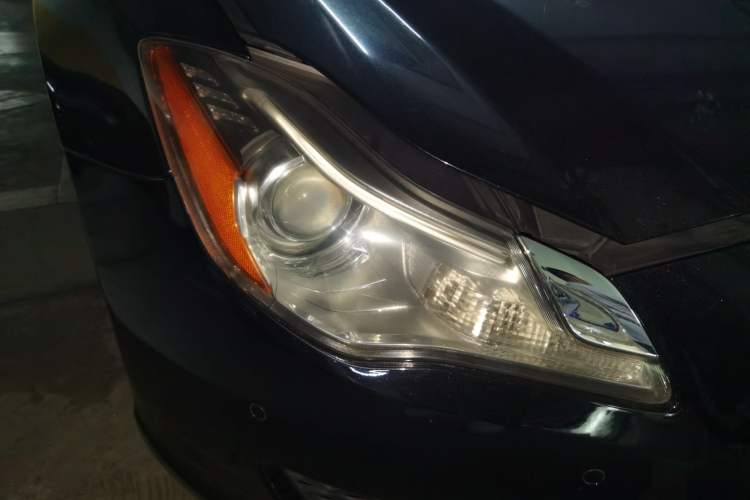 Used Maserati President 2013 3.8T Standard Model Right Front Headlight