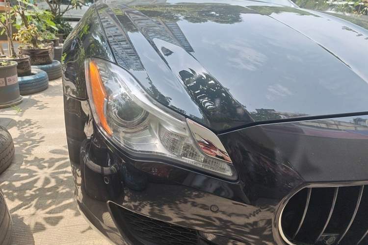 Used Maserati President 2013 3.0T Standard Model Right Front Headlight