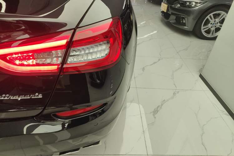 Used Maserati President 2013 3.0T Standard Model Right Rear Taillight