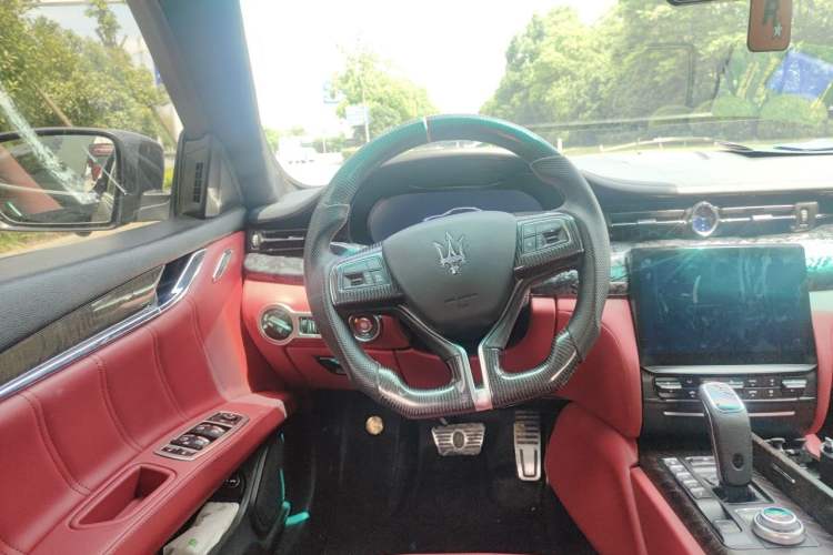 Used Maserati President 2013 3.0T Standard Model Steering Wheel
