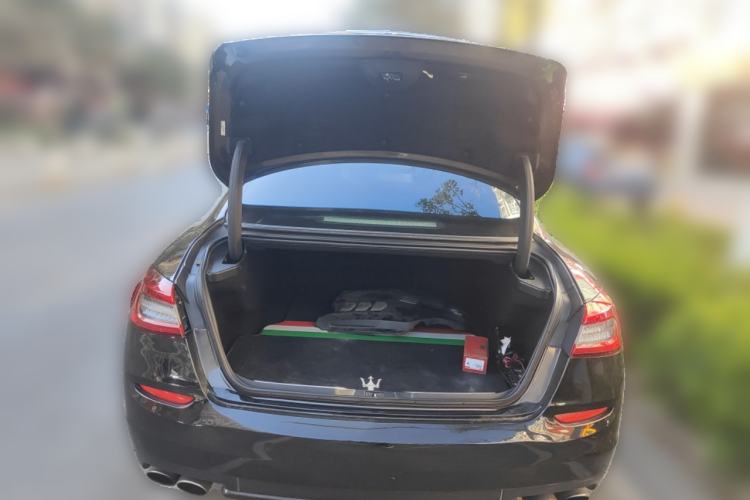 Used Maserati President 2013 3.0T Standard Model Trunk