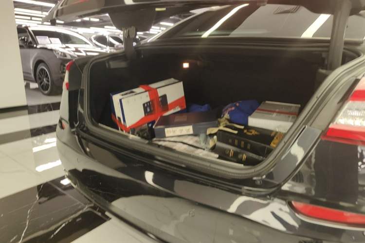 Used Maserati President 2013 3.0T Standard Model Trunk