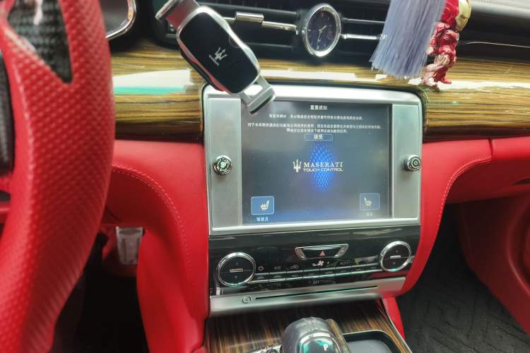 Used Maserati President 2013 3.0T Standard Model Audio And AC Panel