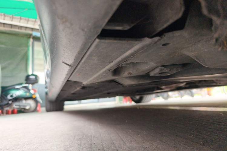 Used Maserati President 2013 3.0T Standard Model Chassis Front Right