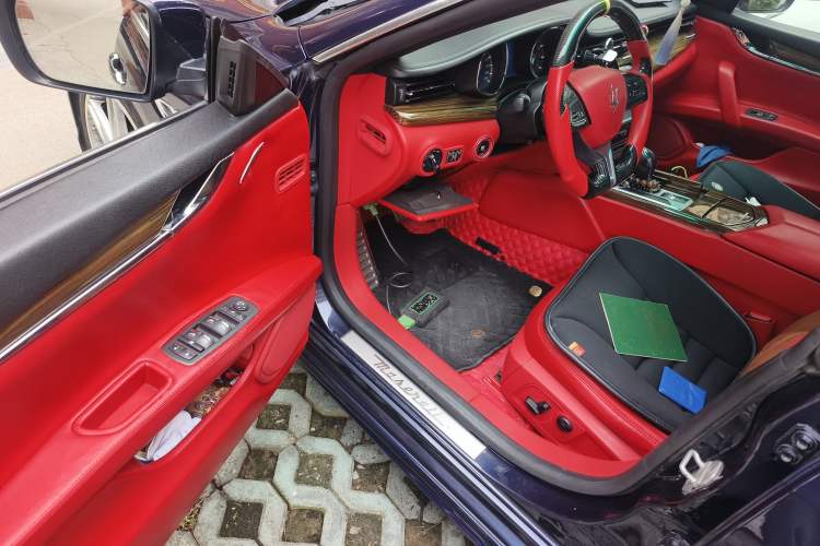 Used Maserati President 2013 3.0T Standard Model Driver Seat