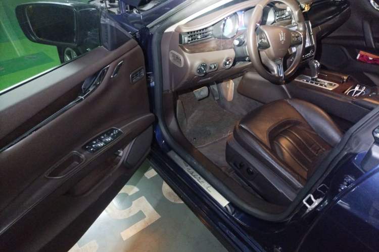 Used Maserati President 2013 3.0T Standard Model Driver Seat