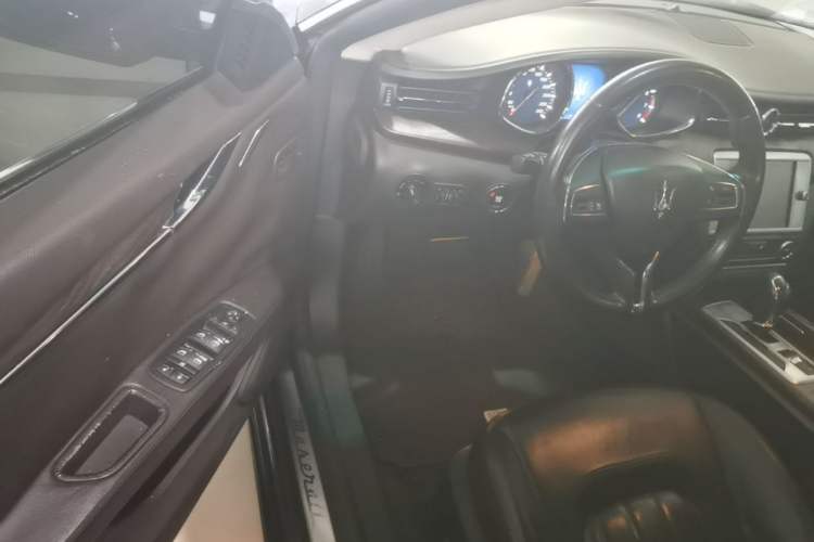 Used Maserati President 2013 3.0T Standard Model Driver Seat