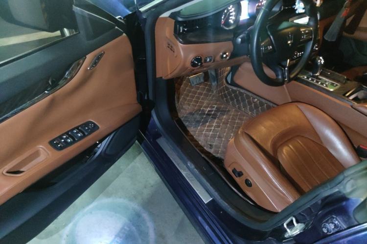 Used Maserati President 2013 3.0T Standard Model Driver Seat