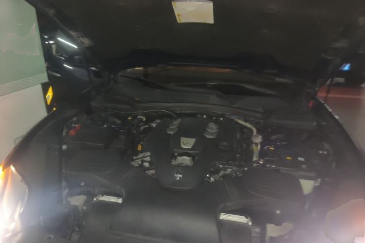 Used Maserati President 2013 3.0T Standard Model Engine Bay