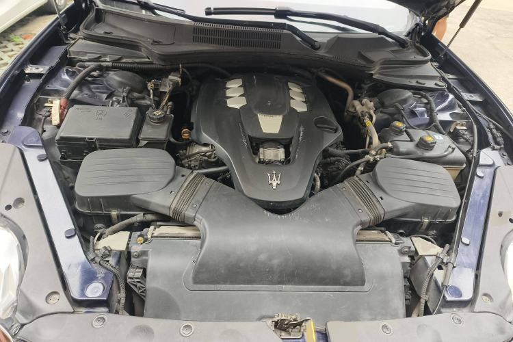 Used Maserati President 2013 3.0T Standard Model Engine Bay
