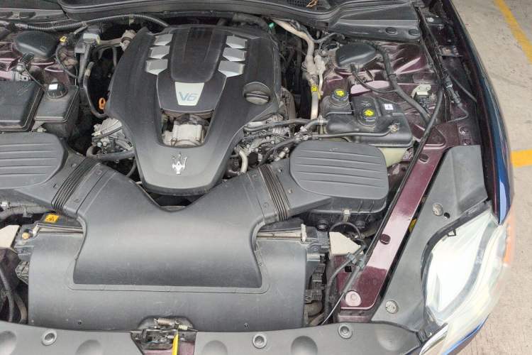 Used Maserati President 2013 3.0T Standard Model Engine Bay Left