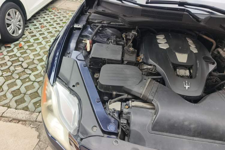 Used Maserati President 2013 3.0T Standard Model Engine Bay Right