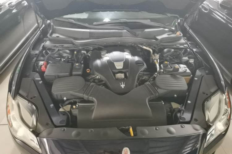 Used Maserati President 2013 3.0T Standard Model Engine Bay