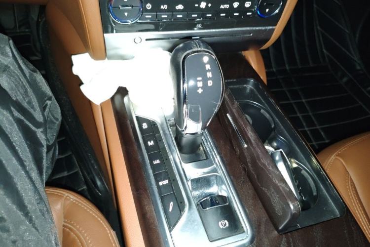 Used Maserati President 2013 3.0T Standard Model Gear Lever