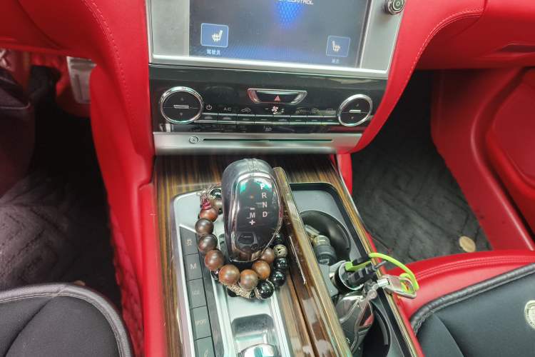 Used Maserati President 2013 3.0T Standard Model Gear Lever