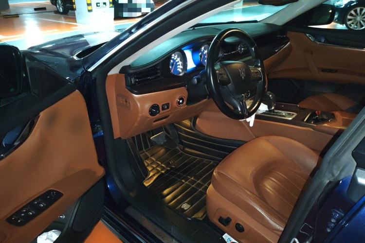 Used Maserati President 2013 3.0T Standard Model Interior 3