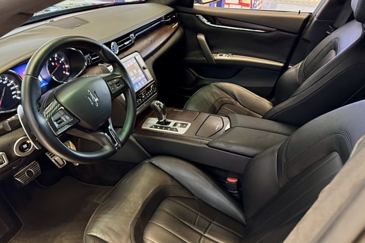 Used Maserati President 2013 3.0T Standard Model Interior 7
