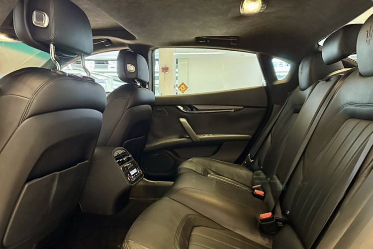 Used Maserati President 2013 3.0T Standard Model Interior 9