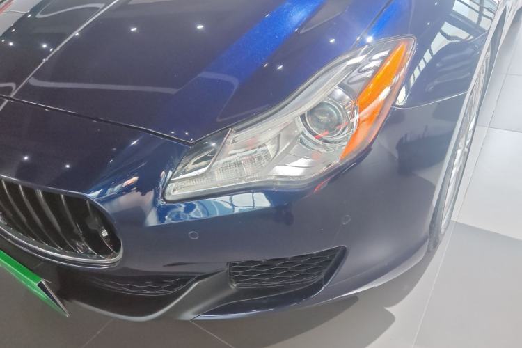 Used Maserati President 2013 3.0T Standard Model Left Front Headlight