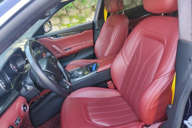 Used Maserati President 2013 3.0T Standard Model Left Front Seat