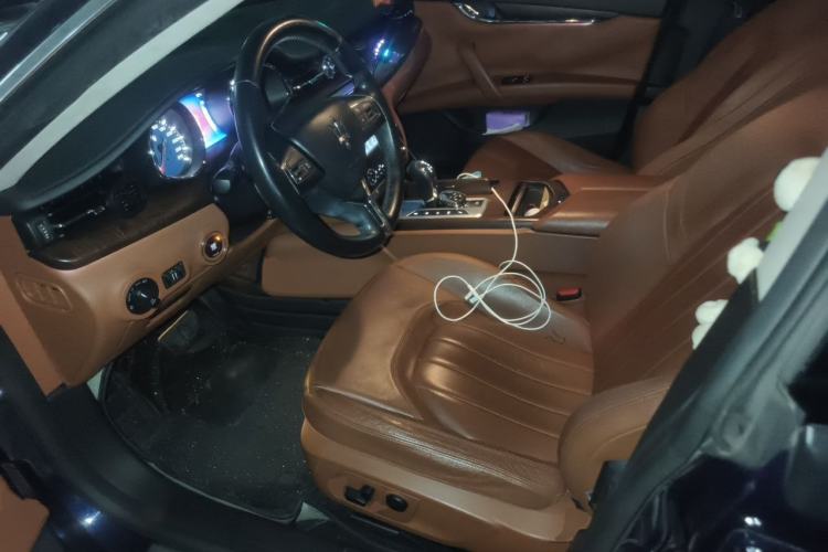 Used Maserati President 2013 3.0T Standard Model Left Front Seat