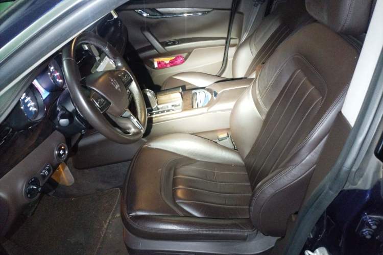 Used Maserati President 2013 3.0T Standard Model Left Front Seat