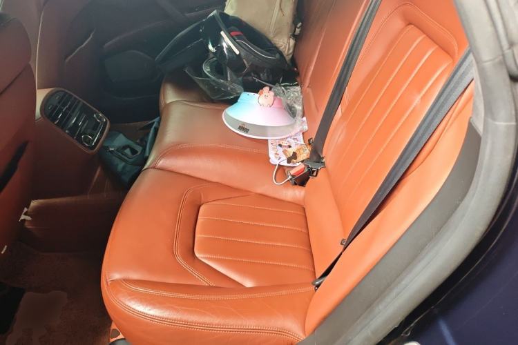 Used Maserati President 2013 3.0T Standard Model Left Rear Seat