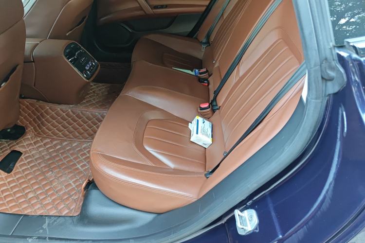 Used Maserati President 2013 3.0T Standard Model Left Rear Seat