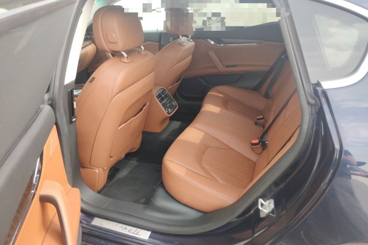 Used Maserati President 2013 3.0T Standard Model Left Rear Seat